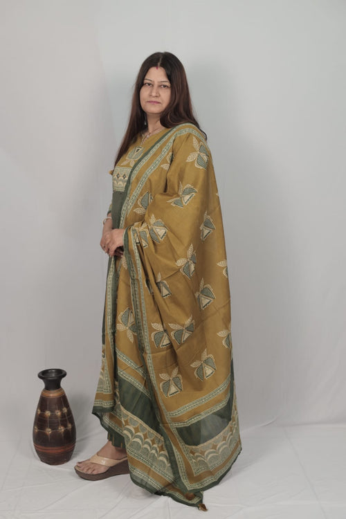 A LINE SIDE CUT PREMIUM COTTON- Mehendi Green