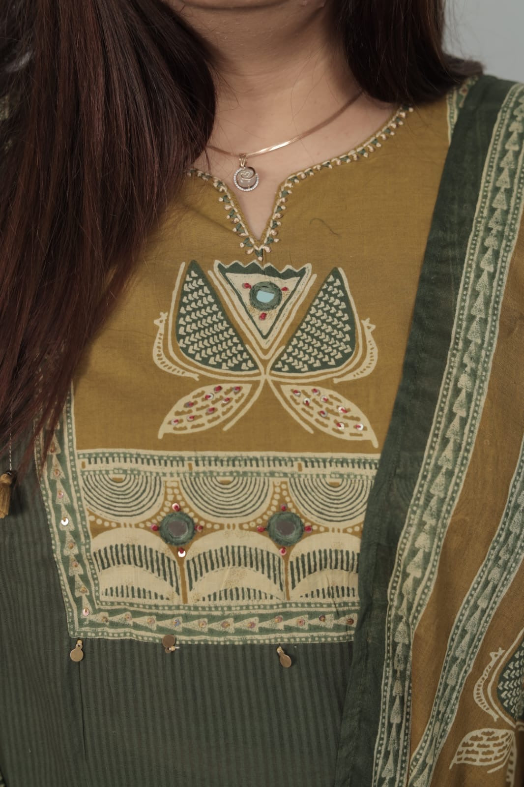 A LINE SIDE CUT PREMIUM COTTON- Mehendi Green